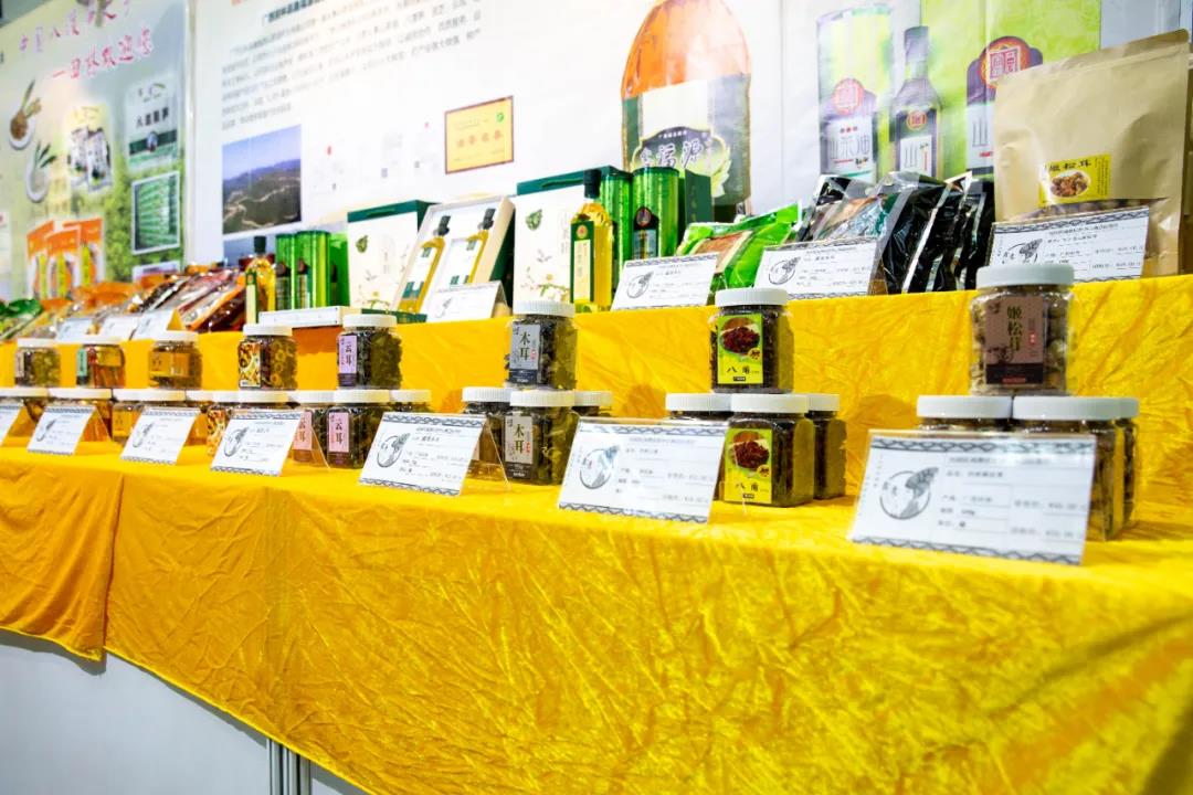 【展商風(fēng)采回顧】廣西田林縣八渡筍、山茶油等優(yōu)質(zhì)特色產(chǎn)品亮相深圳綠博會(huì)