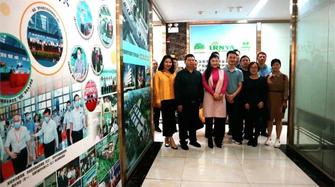 【集團(tuán)動態(tài)】廣西凌云縣商務(wù)局及招商考察團(tuán)一行蒞臨綠然農(nóng)業(yè)集團(tuán)考察