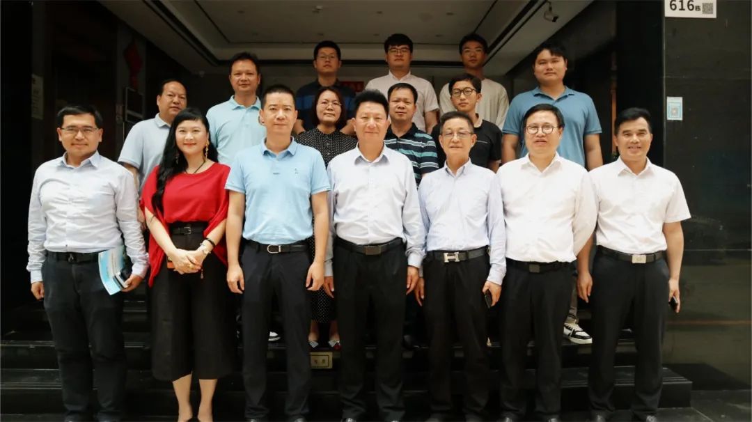 【集團(tuán)動(dòng)態(tài)】河源東源縣縣委副書(shū)記鄧山一行蒞臨綠然農(nóng)業(yè)集團(tuán)考察